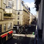 Romantic Apartment Close To Le Marais