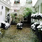 Romantic Apartment Close To Le Marais