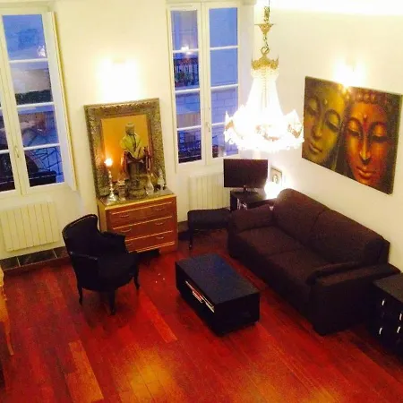 Apartment Romantic Close To Le Marais